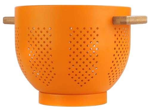 Passoire de Cuisine Avec Manche en Bois et Base Stable, 29 x 22 x 18 cm, Poudre Sûr Alimentaire Enduite, Grande Passoire Métal pour Légumes, Pâtes & Fruits (orange mat)