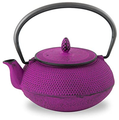 Roji Associates Théière en fonte, théière Nanbu Tekki, (type ARARE – ronde), fabriquée au Japon, avec passoire à thé, finition émaillée intérieure, théière, pot de couleur (600 ml/violet)