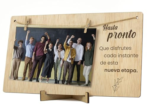 CONTRAXT Portafotos con pinzas de madera. Regalo original tarjeta despedida decir adiós amiga compañero trabajo que se va Marco colgar fotos con pinzas 10x15 madera (Despedida)