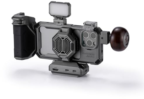 TILTA Khronos Phone Cage für iPhone 15 Pro Max mit Kühlsystem, Focus PD-Griff, Mini-LED-Panel, rundem Holzgriff und magnetischem FSND-Filter Ultimate Kit - Space Grau TK-IP15-PMD-SG