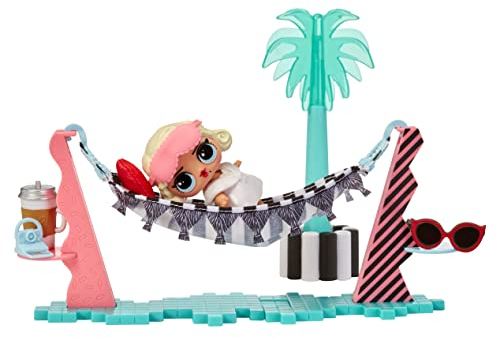 L.O.L. Surprise! OMG House of Surprises Playset - Vacay Lounge - 7,6 cm große Puppe Leading Baby und 8 Überraschungen - Für Sammler und Kinder ab 4 Jahren