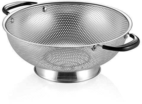 18/8 Stainless Steel Colander, Easy Grip Micro-Perforated 5-Quart Colander, Strainer with Riveted and Heat Resistant Handles, BPA Free, LFGB Approved. Great for Pasta, Noodles, Vegetables and Fruits
