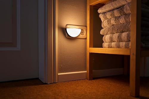 Northpoint Nachtlicht Wandleuchte Innenleuchte mit Dämmerungssensor & Bewegungsmelder, Up&Down Licht für die Steckdose LED 2700K Warmweiß - Nur ca. 1 Watt Verbrauch (Weiß-Halbkugel)