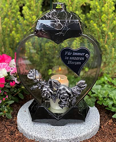 Farol para tumba en forma de corazón con texto en alemán Für immer in unseren Herzen Grablicht Kerze Grabkerze Grabdekoration 33 cm H.! NeuModel inkl. Kerze, Schwarz