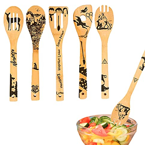 Bambuslöffel Set mit 5 magischen Küchenutensilien,Graviert,Lustige Muster,lustiges Küchengeschirr,Kochgeschenke,Einweihungsgeschenke,Küchendekoration