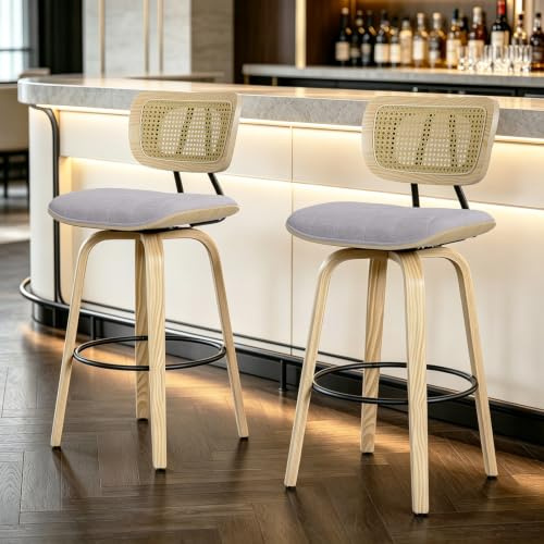 BERYTH 2er Set Barhocker mit Lehne, Barstuhl 360° Drehbar, Leinenbezug & Rattan-Rückenlehne, Massivholzbeine, Sitzhöhe 65 cm, Moderne Barstühle für Kücheninsel, Tresen, Café, Kneipe Esszimmer Grey