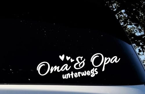 Aufkleber fürs Auto | Oma und Opa unterwegs | Großeltern Geschenk Enkelsohn Enkelin Geburt Stolze Oma Stolzer Opa Autofahren Enkeltaxi Fahrzeugtattoo Wohnwagen Wohnmobil (weiß glanz)