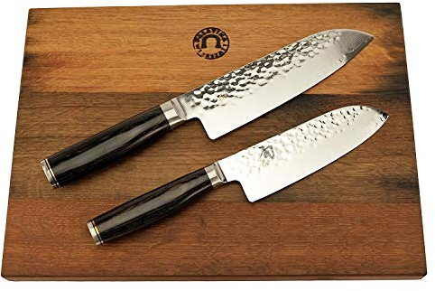 KAI Shun Premier Tim Mälzer Angebotsset ultrascharfes Messerset 21 cm Santoku TDM-1702 + 14 cm Santoku TDM-1727 + großes Unikat Schneidebrett 40x30 cm aus Weinfassholz