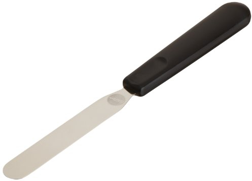 Wilton 409-7713 Straight Icing Spatula, 9 Inch, Black