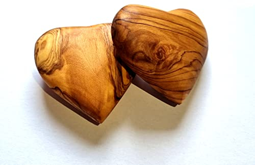 Stilux 2er-Set Herz Handschmeichler aus sehr schön gemasertem Olivenholz 7 cm | Glücksbringer Deko Holzherz Hochzeit Jubiläum Valentinstag | Weihnachtsdeko Hochzeitsdeko
