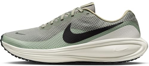 NIKE Revolution 8 Sneaker