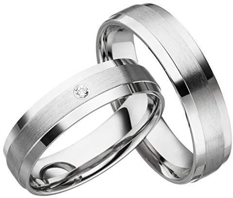 JC Trauringe Gold 333 Paarpreis I Traumhafte Eheringe breit 5 mm I Einzigartige Partnerringe Weißgold mit Gravur in edler Schatulle I 2 Hochzeitsringe Herrenring & Damenring einem mit Stein C072