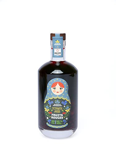 LA PETITE MATRIOCHKA vodka aromatisée à base de 50 cL de vodka 40% Vol.+ fruits rouges