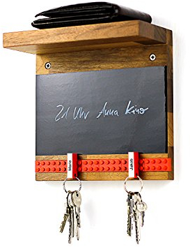 Schlüsselbrett Play 205 Holz für die ganze Familie | Schlüsselboard mit Ablage | Schlüsselleiste Nussbaum mit 5 Schlüsselanhängern zum selbst beschriften | Memoboard Tafel mit Kreidestift | rot