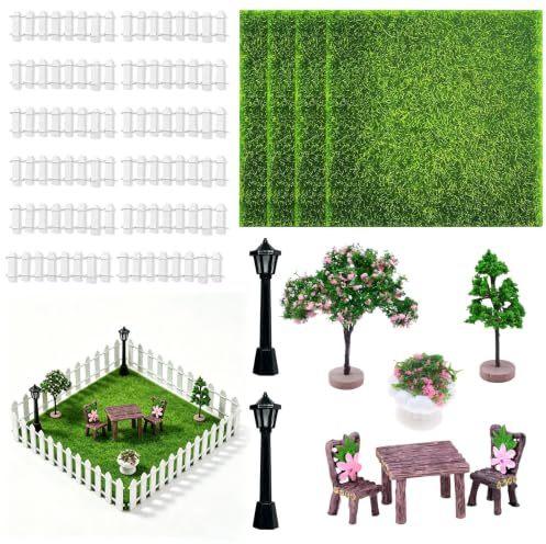 24 Stück Miniatur Garten Puppenhaus Set Landschaftsgestaltung mit kleinem Holz Tisch Stühlen Rasen Bäumen weißem Zaun DIY Puppenhaus Zubehör Blumentopf Dekoration Feengarten Dekoration