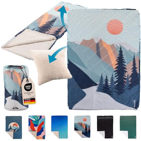 Skandika Campingdecke Liva | 4-in-1 Outdoor Decke, 200 x 135 cm, Überwurf, Schlafsack, Kissen, mit Teddyfell oder Nylon Unterseite, Wattierung aus Polyester, wasserdicht (Berge | Teddyfell)