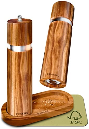 Salz und Pfeffermühle aus Akazienholz mit Untersetzer - Nachhaltiges FSC® Holz - Langlebiges Keramikmahlwerk - Plastikfrei