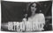 Lana del Sänger Rey-Flagge, Tapisserie, Musikalbum, Wandbehang, Raumflaggen mit 4 Messingösen, Wohnheim-Hintergrund, Wandkunst, ästhetische Heimdekoration (90 x 150 cm)