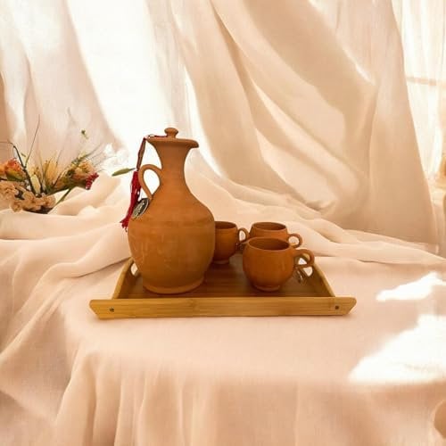 JARRE EN TERRE CUITE, POUR PURIFIER SON EAU NATURELLEMENT - AVEC DEUX TASSE ET UN PLATEAU EN BOIS - contenance 2l +ou-, taille : 30 cm. (Sans Peinture)