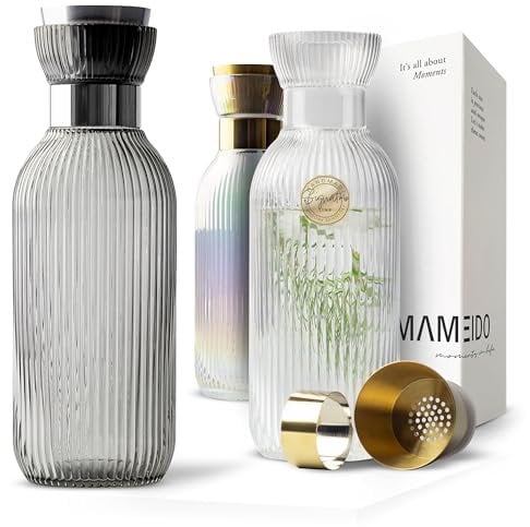 MAMEIDO Wasserkaraffe 1,5l, Glaskaraffe mit Deckel & Sieb, mundgeblasene Karaffe Glas, Wasserkrug mit edler Optik für besondere Anlässe, Karaffen zum Verschenken (Smoke Silver, 1500ml)