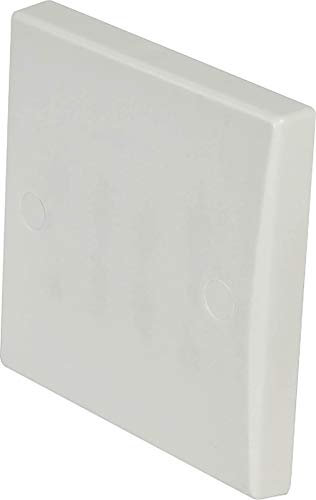 20A Flex Outlet Plate with a Curved Edge Finish.