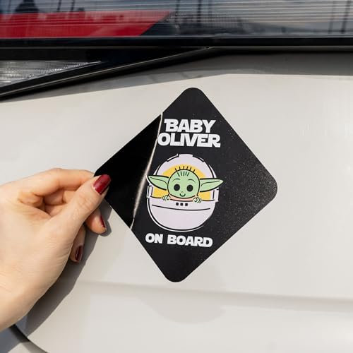 Wanapix | Autoaufkleber Selbst Gestalten | Mit Personalisiertem Yoda-Filmnamen | Raute 15x15 cm | Wetterbeständig | Baby Grogu