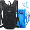 TTIAISHLE Trinkrucksack mit 2L Trinkblase,Fahrradrucksack Wasserrucksack zum Wandern, Radfahren, Camping, Radfahren, Laufen oder Skifahren (Dunkelschwarz (Trinkblase mit Bürste))