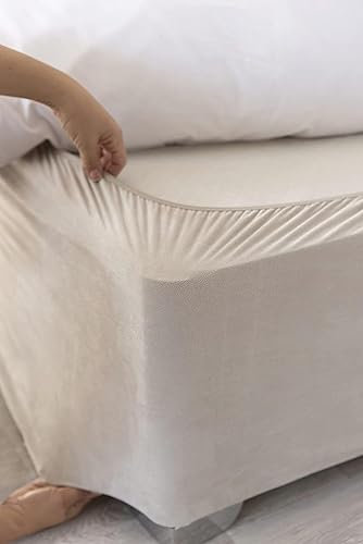 Belledorm Boxspring-Bezug – Verwandeln Sie Ihr Bett mit diesem voll elastischen Bettrock aus Velourslederimitat und Stretch (Leinen, King/Cal King/Olympic Queen)