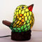 AIBOTY Mini Kleiner Vogel Tiffany Lampe Landhausstil Buntglas Tischlampe Kinder Wohnzimmer Schlafzimmer Nachttisch Dekor Nachtlicht Niedlich Kinder Akzent Einzigartige Mädchen Lampe,Grün