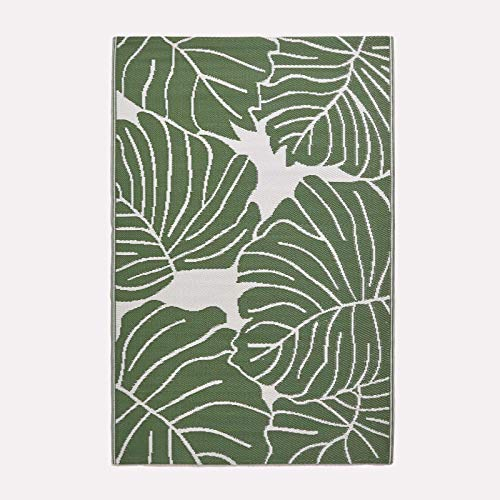 HOMESCAPES Luxury Large Outdoor Rugs for Garden Patio Waterproof Recycled Plastic Mat Carpet 120 x 180cm Reversible White & Green Leaf Rug Ada, Indoor/Outside & Portable, Seamless