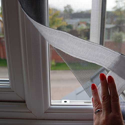 Flat Cats window screens - Three Pack - Selection of Sizes (60cm x 93cm, Grey Mesh/White Fixings)