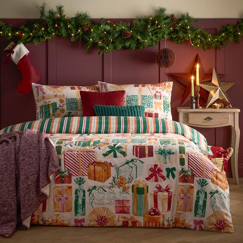 furn. All Wrapped Up Duvet Cover Set (Emerald/Red - King) | Reversible Striped Festive Christmas Wrapping Easycare Polycotton Bedding
