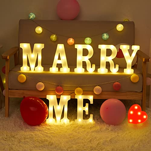 Timisea Merry Me - Lettere luminose a LED con scritta Marry Me, a forma di cuore, in plastica, decorativa, con 1000 petali di rosa artificiali rossi, per proposte di matrimonio, fidanzamento,