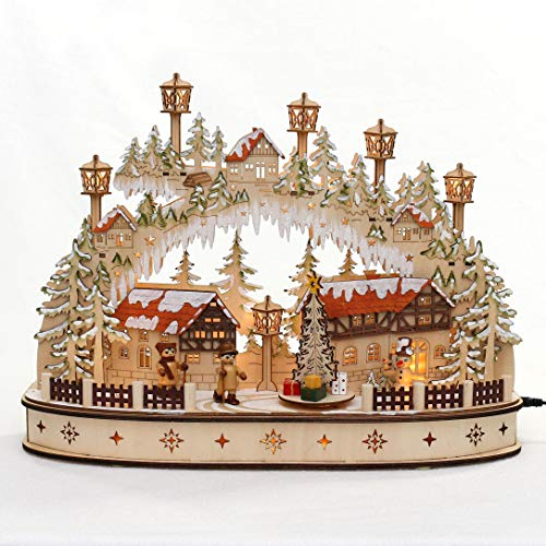 Dekohelden24 LED Holz Schwibbogen mit bewegtem Weihnachtsbaum, Motiv: Schneemann und Wanderfiguren, L/B/H ca. 45 x 12 x 35 cm, für Batterie- oder Adapterbetrieb.