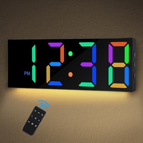 Sukeen Digitale Wanduhr, 12 Zoll Digitaluhr Wanduhr, LED Wanduhr mit 8 Farbziffern, Nachtlicht, 5-stufiger & automatischer Helligkeit, Fernbedienung, Uhr für Home Office Schule Fitnessstudio Garage