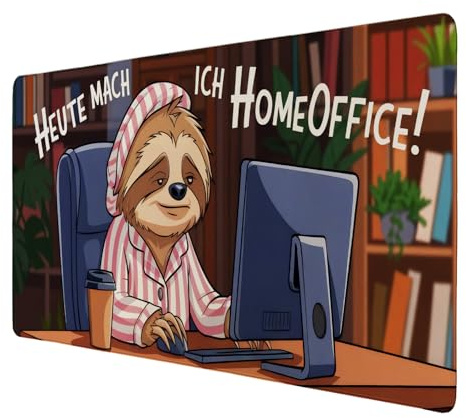 Faultier im Homeoffice Schreibtischunterlage 89x40cm XXL Mauspad Illustration eines faulen Faultiers im Pyjama mit Schlafmütze Kaffeetasse umgeben von Bücherregalen und Pflanzen