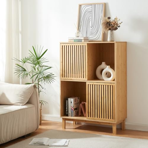[en.casa] Bibliothèque Style Scandinave avec 2 Portes Coulissantes 4 Compartiments de Rangement Étagère Autoportante pour Salon Chambre Bambou 120 x 84 x 39 cm Naturel