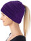 Hatstar Damen Beanie Mütze mit Zopfloch | Strickmütze für Pferdeschwanz | Ponytail Beanie gestrickte Mädchen Wintermütze | weich & warm (lila)
