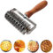 SXZHSM Rouleau à Croisillons Motif Roulette Patisserie a Losanges en Treillis Motif Rouleau Pâtisserie Acier INOX pour Pizza Lattice Pâte à Pain Cookie Pie de Cuisine Boulangerie Outil