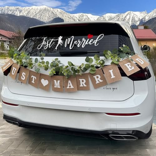 KYIZVE Just Married - Juego de decoración de coche de 5.6 pies, vid artificial de flores de boda, arpillera de yute, pancarta de recién casados, calcomanía para ventana de coche de boda de 26 x 5.7