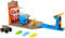 Hot Wheels Monster Trucks Coffret Station Explosive avec Lanceur, 1 Monster Truck échelle 1/64è et 3 Voitures de Crash, Jouet pour Enfant, HFB12