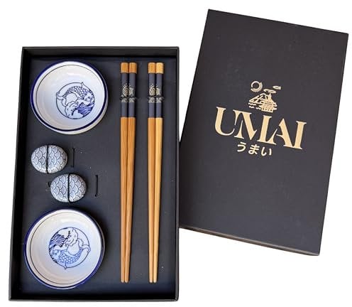 UMAI Ensemble de sushis | Comprend 2 paires de baguettes japonaises réutilisables + 2 bols de soja + 2 supports en céramique | Parfait pour les aliments chinois et sushis | Coffret élégant idéal pour