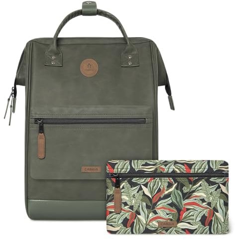 Cabaïa - Adventurer Rucksack Busan Maxi 23L - Wasserabweisend - Laptopfach bis zu 15 Zoll - 2 Vordertaschen - vegan zertifiziert - Rucksack für Reisen und Arbeit, Damen & Herren - Grün