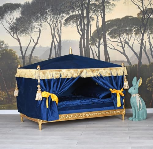 Herrschaftliches Tierbett „Queen Charlotte“ – Barock Himmelbett für Hund oder Katze, Massivholz, Samtvorhänge, inkl. Matratze, Kissen & Decke – H90×B115×T70 cm cat1007 Palazzo Exklusiv