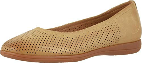 Trotters Women's Ballet Flat, Tan Perf, 9 Narrow