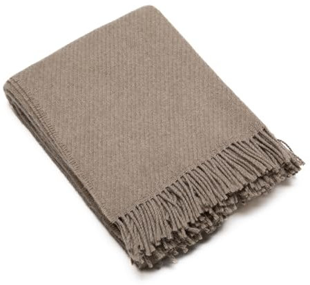 WoolMe Wolldecke Latte 130x180cm Paula - Kuscheldecke flauschig aus 100% Wolle - Plaid Decke perfekt als Sofa Überwurfdecke, Sofadecke, Wohndecke, Couchdecke, Hergestellt in Litauen