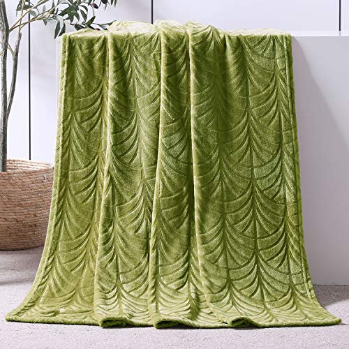 Whale Flotilla Flannel Fleece Throw Blanket for Sofa, 130x150 CM Soft Fluffy Velvet Sofa Blanket with Decorative Vintage Pattern for All Season, Warm and Lightweight, Olive Green