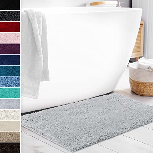 Floordirekt Badematte Sky Soft | Eckig & Rund | Badezimmerteppich | Extra flauschig | rutschfest & Schnell trocknend | Viele Farben & Größen (80 x 150 cm, Silbergrau)