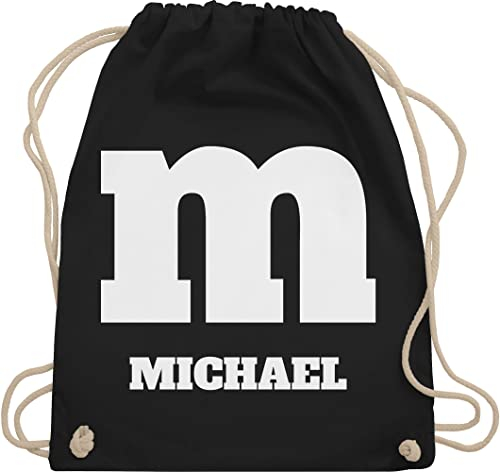 Turnbeutel Rucksack - Karneval Accessoire Fasching - M Kostüm mit anpassbarem Namen I M und M I M&M - Unisize - Schwarz - personalisierte rucksäcke karnevals name beutel faschings stoffbeutel jga