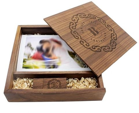 Fotobox Holz zum Personalisieren | Fotograf Kiste | Fotos | Fotokiste mit USB 8 GB | Fotografie | Hochzeitsbilder | Baby Fotoshooting | Erinnerungskiste | Fotoalbum | Hochzeitsgeschenk (Braun)